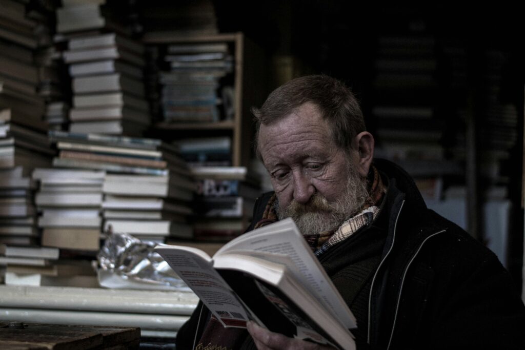 reading before bed benefits